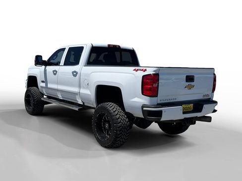 Used 2018 Chevrolet Silverado 2500 High Country w/ Duramax Plus Package AWD/4WD image 3