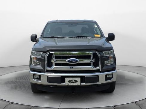Used 2015 Ford F150 XLT w/ Trailer Tow Package image 8