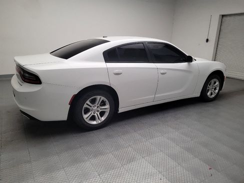 Used 2018 Dodge Charger SXT RWD image 10