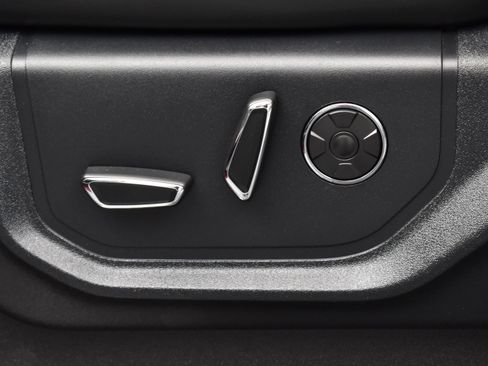 Used 2019 Ford F250 Platinum w/ Platinum Ultimate Package image 9