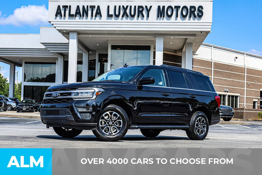 Used 2024 Ford Expedition XLT RWD image 2