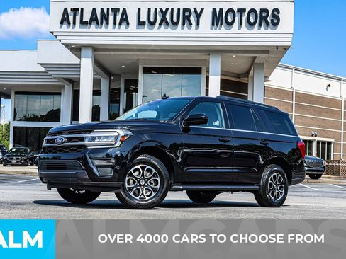 Used 2024 Ford Expedition XLT RWD image 2