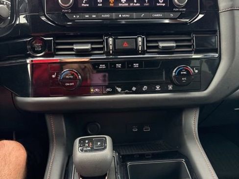 Used 2025 Nissan Pathfinder Rock Creek AWD/4WD image 9