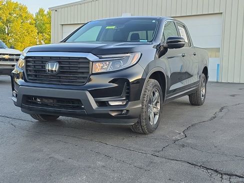 Certified 2023 Honda Ridgeline RTL image 3