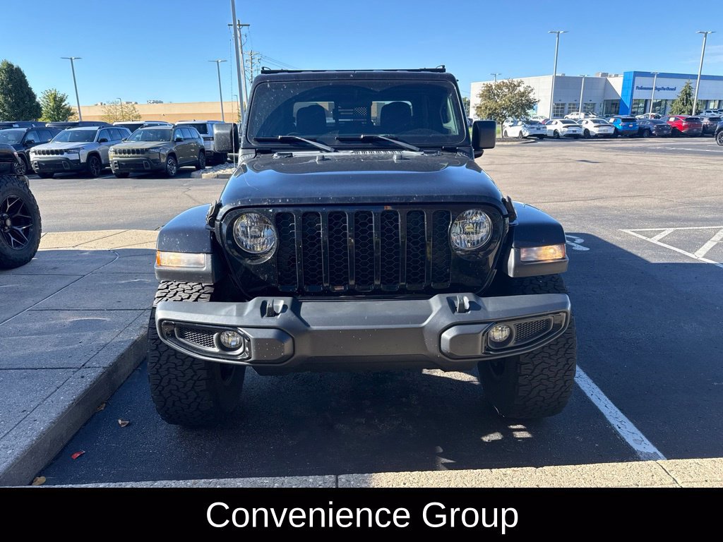 Used 2021 Jeep Gladiator Overland AWD/4WD image 2