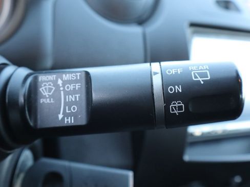 Used 2012 MAZDA MAZDA2 Touring image 31