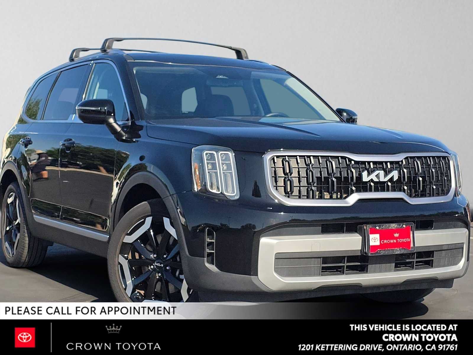 Used 2024 Kia Telluride EX w/ EX Captain's Chair Package FWD image 1