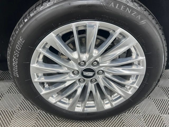 Used 2026 Cadillac Escalade Luxury w/ LPO, Floor Liner Package AWD/4WD image 10