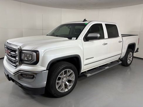 Used 2018 GMC Sierra 1500 SLT w/ SLT Premium Package image 4