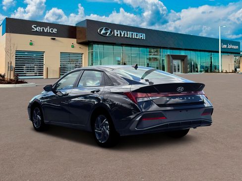 New 2026 Hyundai Elantra Sport image 5