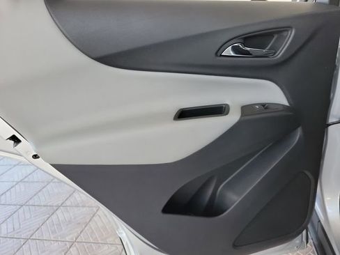 Used 2022 Chevrolet Equinox LT image 22