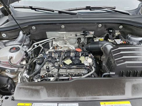 Used 2024 Volkswagen Atlas SE FWD image 23