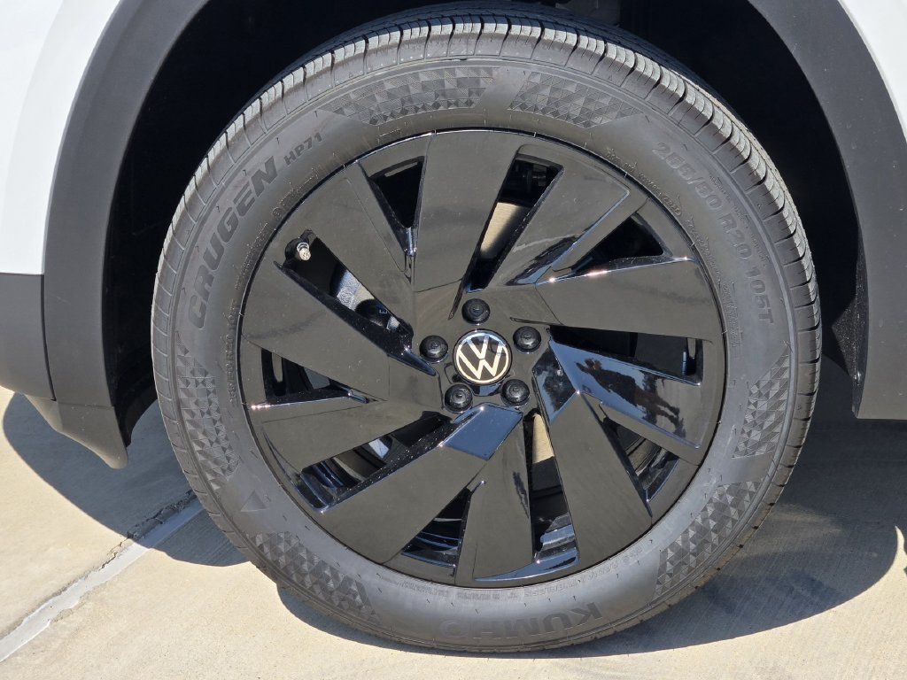New 2026 Volkswagen Atlas SE FWD image 11