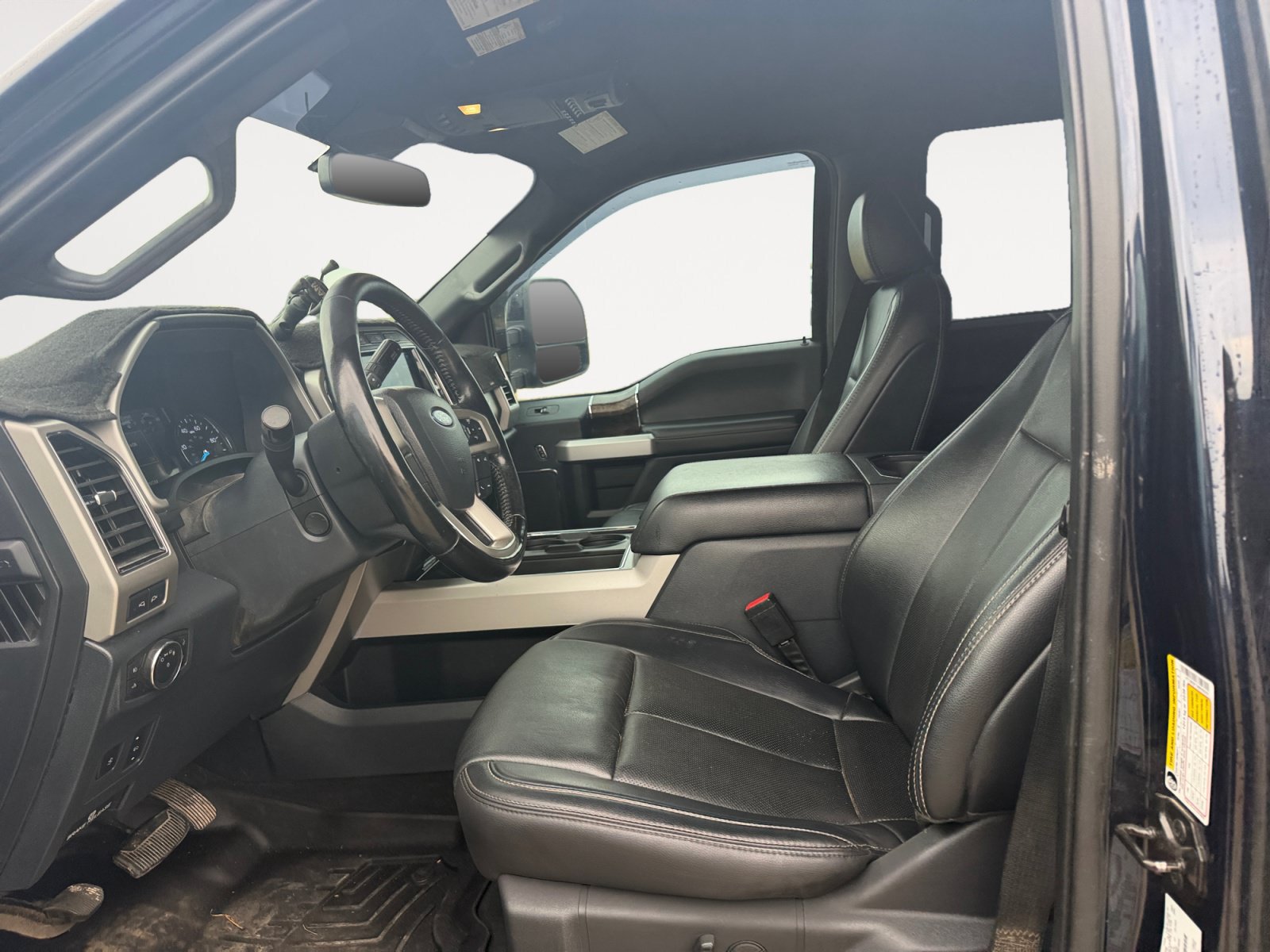 Used 2022 Ford F250 Lariat w/ Lariat Ultimate Package AWD/4WD image 9
