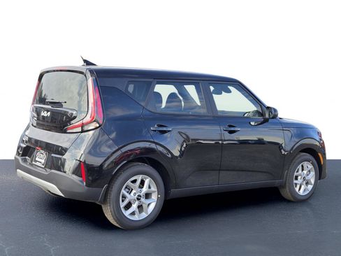 New 2025 Kia Soul LX image 7