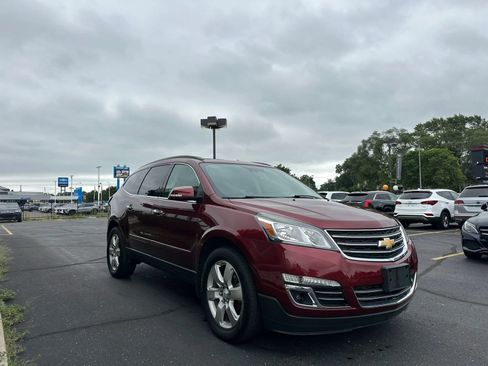 Used 2017 Chevrolet Traverse Premier AWD/4WD image 3