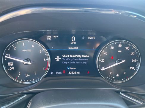 Used 2023 Buick Envision Essence w/ Sport Touring Package AWD/4WD image 8