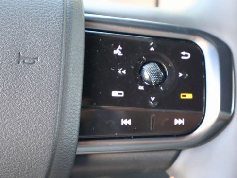 Used 2025 Nissan Armada PRO-4X w/ Pro-4X Premium Package image 25