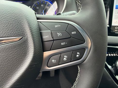 New 2026 Chrysler Voyager LX FWD image 19