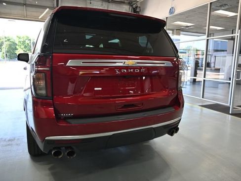 Used 2021 Chevrolet Tahoe High Country w/ Premium Package AWD/4WD image 6