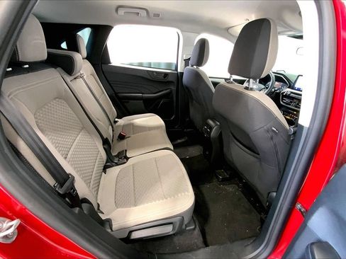 Used 2022 Ford Escape SE w/ SE Sport Appearance Package FWD image 25