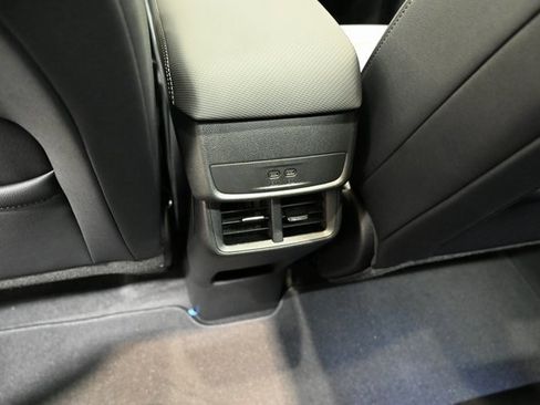 New 2026 Chevrolet Equinox LT w/ Convenience Package II image 27