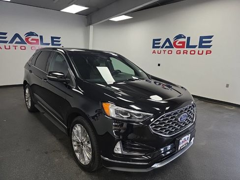 Used 2020 Ford Edge Titanium w/ Equipment Group 301A AWD/4WD image 2