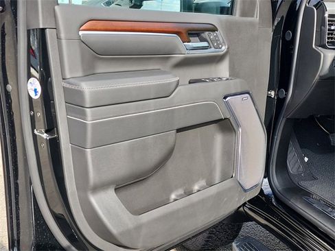 New 2026 GMC Sierra 2500 Denali w/ Denali Reserve Package image 15