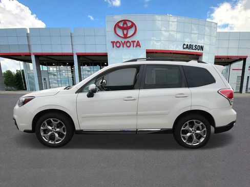Used 2017 Subaru Forester 2.5i Touring AWD/4WD image 7