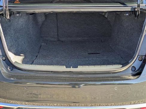 Used 2016 Honda Accord Touring image 6