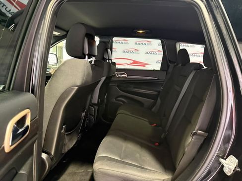 Used 2014 Jeep Grand Cherokee Laredo w/ 18" Wheel & 8.4" Radio Group AWD/4WD image 32