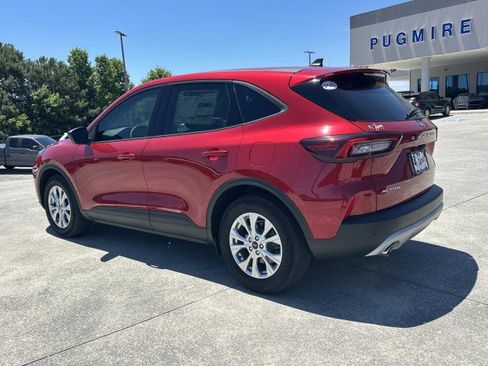 Used 2025 Ford Escape Active w/ Active Premium Tech Pack FWD image 5