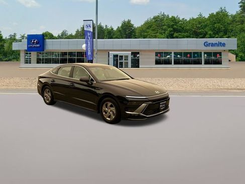 Used 2025 Hyundai Sonata SE FWD image 5