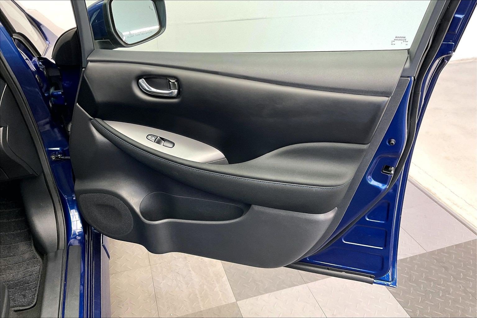 Used 2024 Nissan Leaf S FWD image 26