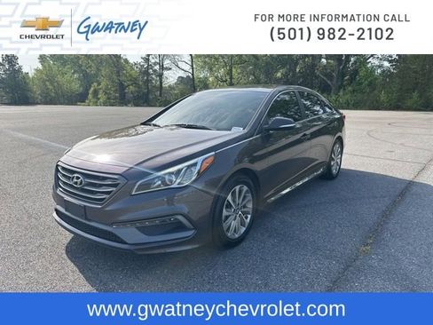 Used 2017 Hyundai Sonata Sport image 1