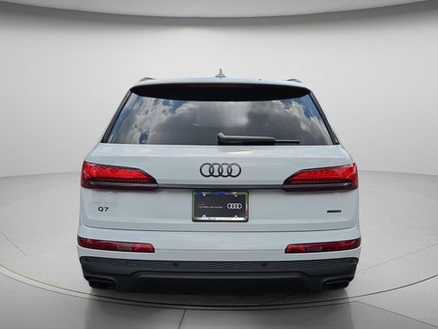 Certified 2026 Audi Q7 3.0T Premium w/ Convenience Plus Package AWD/4WD image 5