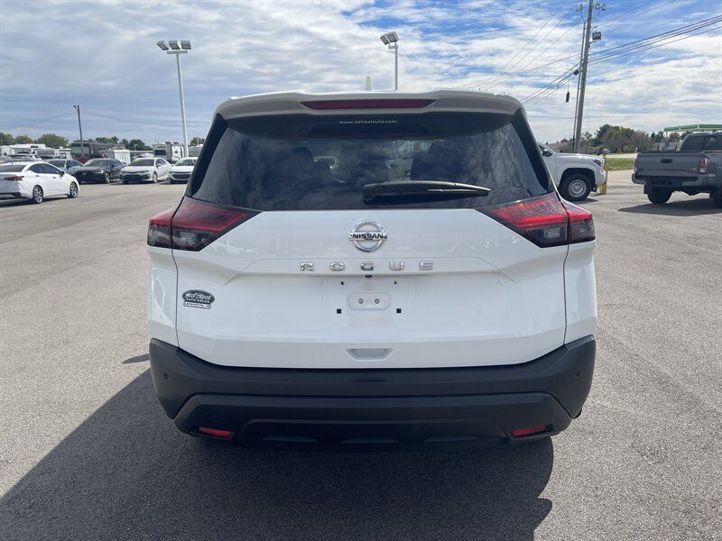 Used 2021 Nissan Rogue S FWD image 4