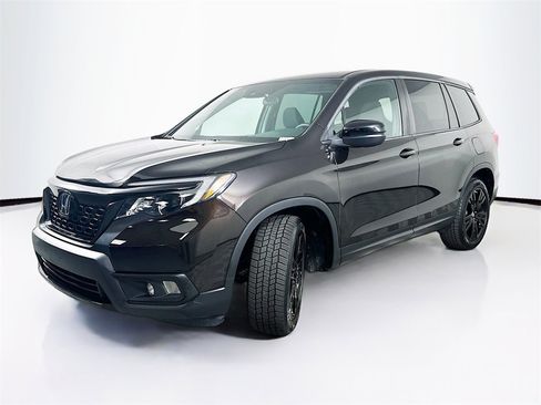 Used 2019 Honda Passport Sport image 2