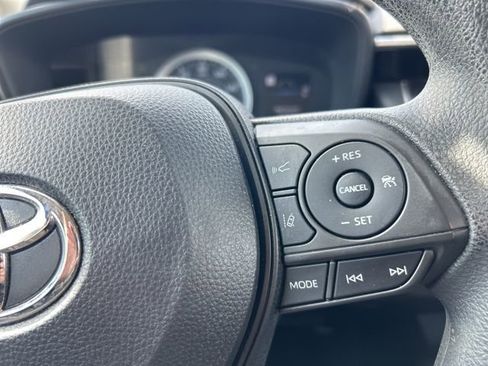 Used 2022 Toyota Corolla LE w/ LE Convenience Package image 15