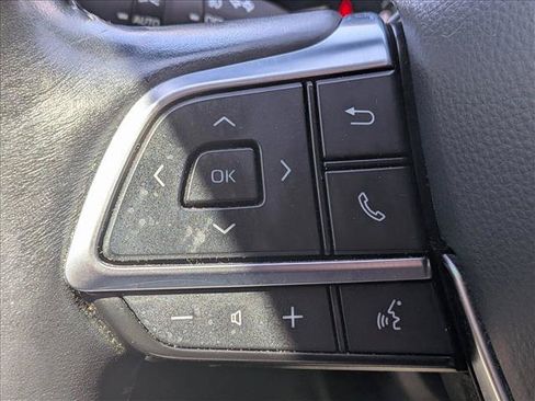 Used 2021 Toyota Highlander Platinum AWD/4WD image 11