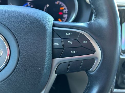 Used 2020 Jeep Grand Cherokee Limited image 21