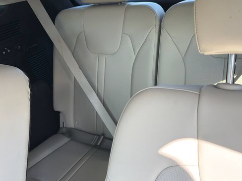 Used 2021 Kia Sorento EX w/ EX AWD X-Line Package image 22