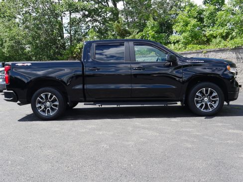 Certified 2022 Chevrolet Silverado 1500 RST w/ Convenience Package II AWD/4WD image 9