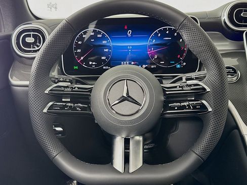 New 2026 Mercedes-Benz GLC 300 image 17