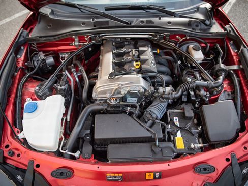 Used 2022 MAZDA MX-5 Miata Club image 48