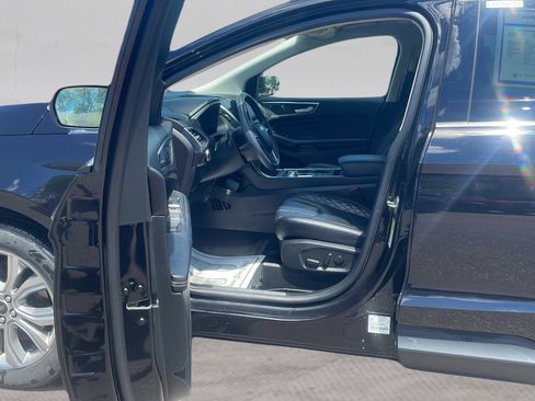 Certified 2023 Ford Edge Titanium AWD/4WD image 10