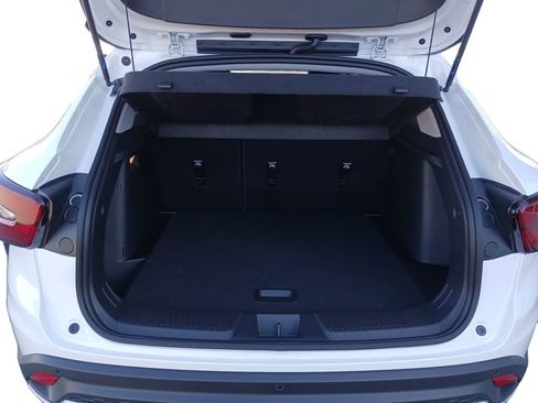 New 2026 Chevrolet Trax LT w/ Driver Confidence Package image 13