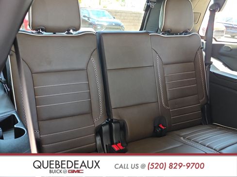 Used 2025 GMC Yukon Denali Ultimate AWD/4WD image 29