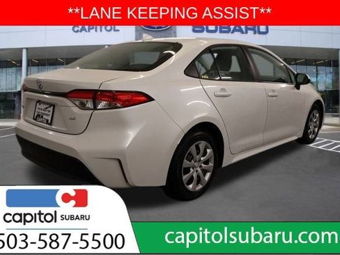 Used 2023 Toyota Corolla LE image 3