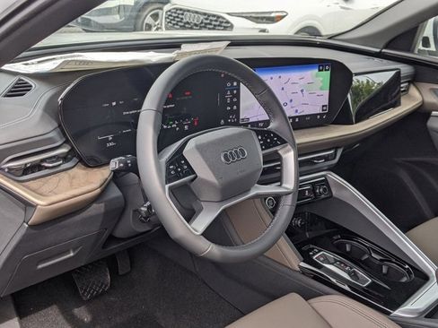 New 2025 Audi Q5 Premium Plus image 3